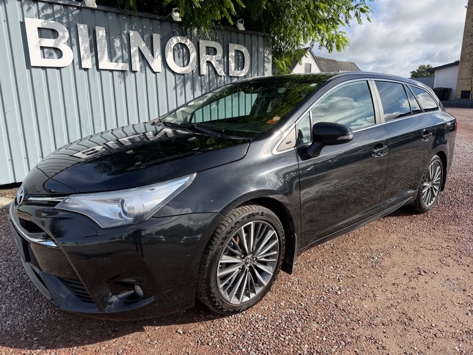 Toyota Avensis 1,8 VVT-i T2 Limited Touring Sports 5d