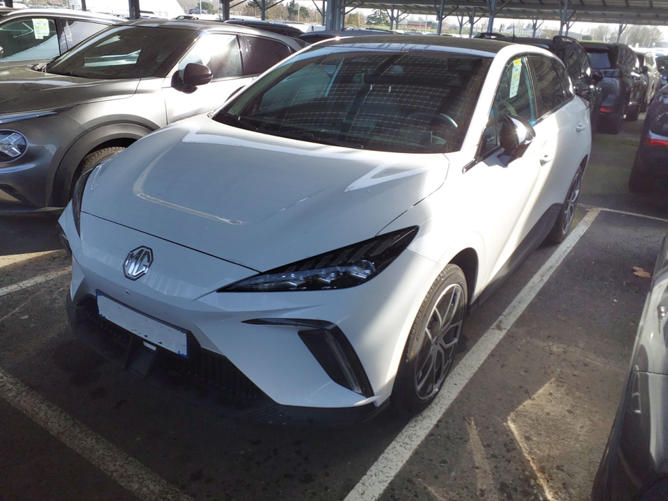 MG 4 77 Luxury Extended Range 5d