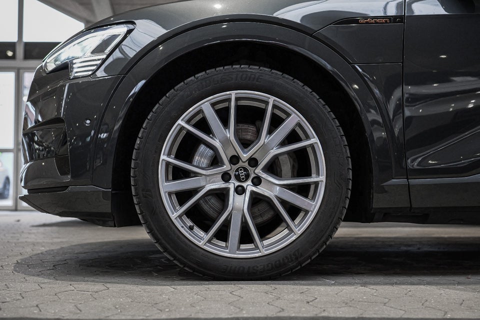 Audi e-tron 55 Advanced quattro 5d