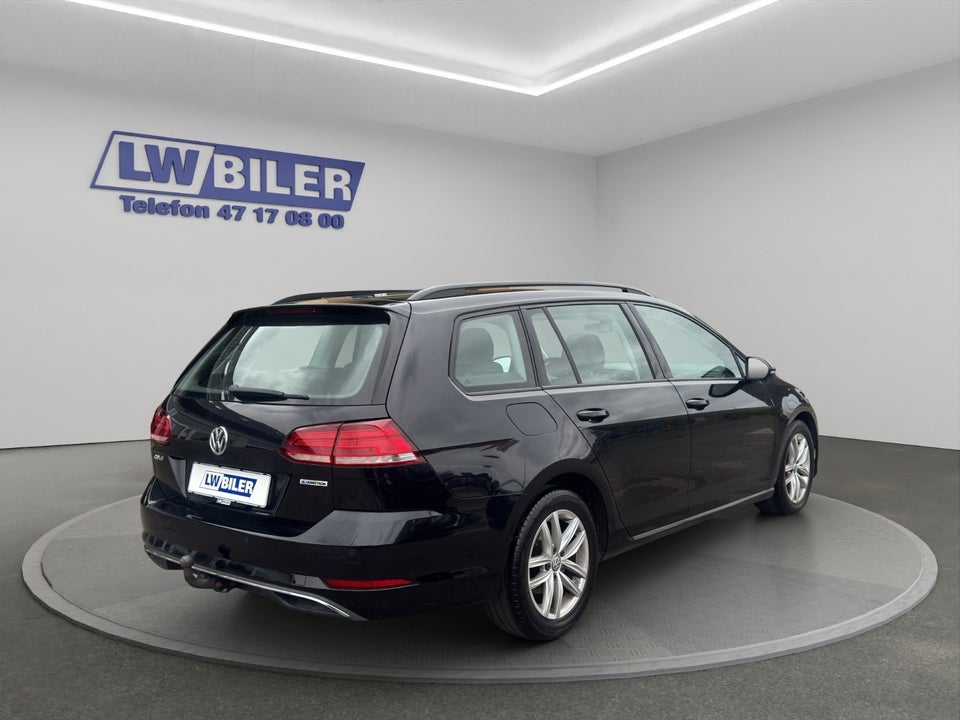 VW Golf VII 1,5 TSi 130 Comfortline Variant DSG 5d
