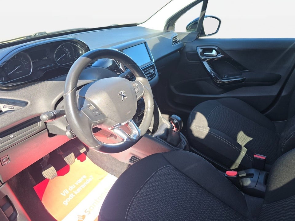 Peugeot 208 1,2 PureTech 82 Envy 5d