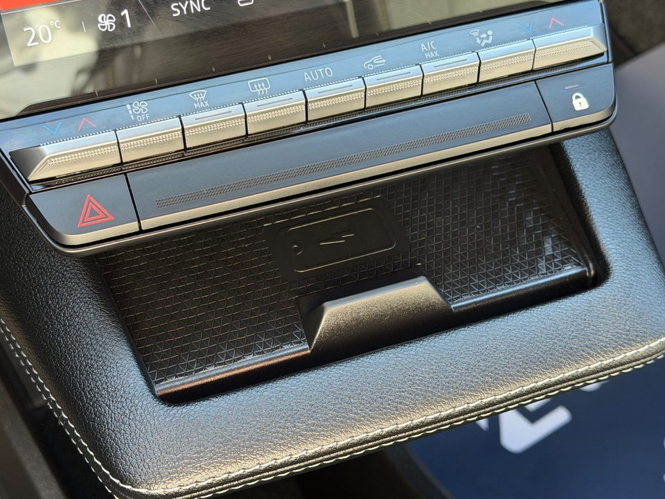 Renault Megane E-Tech 60 Techno 5d