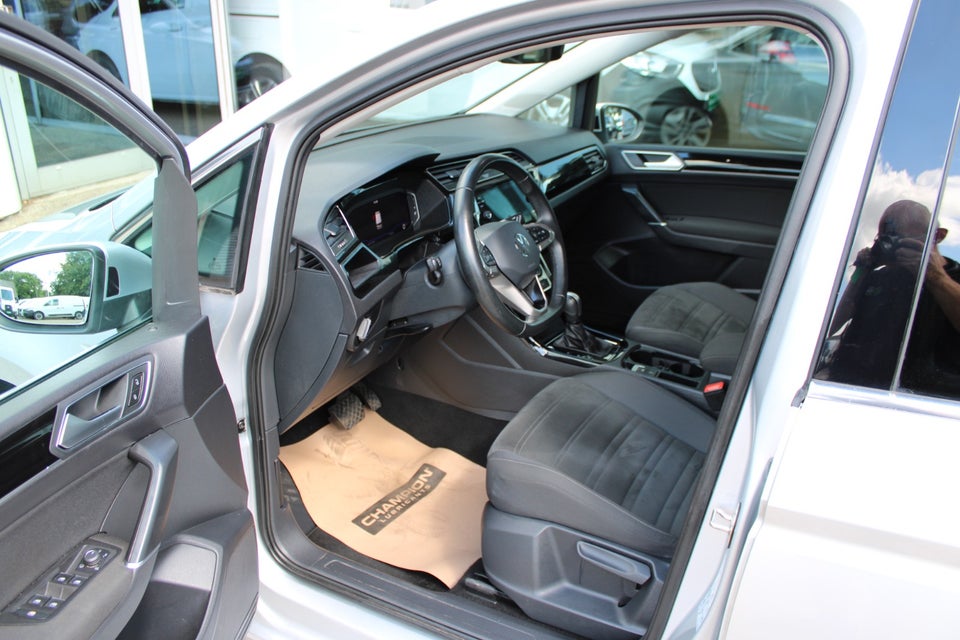 VW Touran 2,0 TDi 150 Comfortline DSG Van 5d