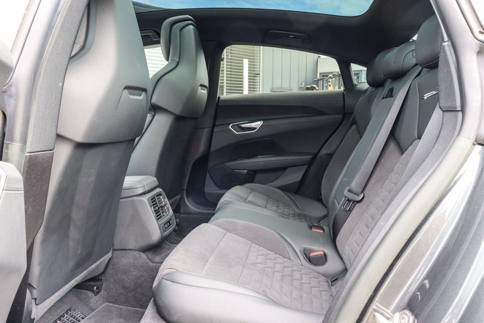 Audi e-tron GT quattro 4d