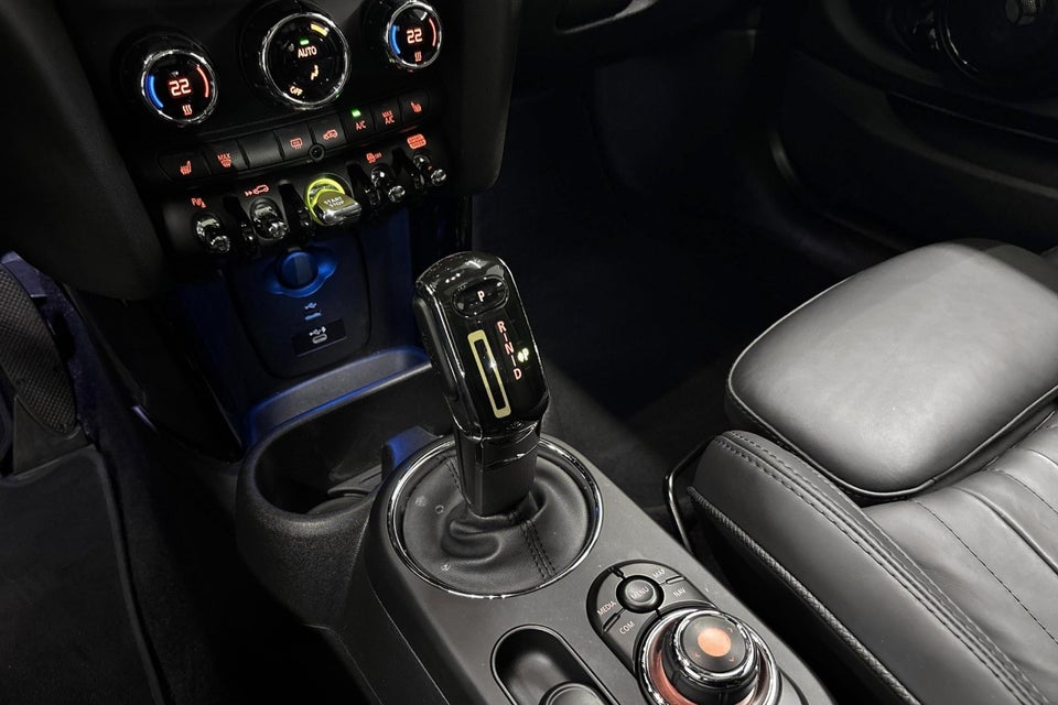 MINI Cooper SE Maximise 3d