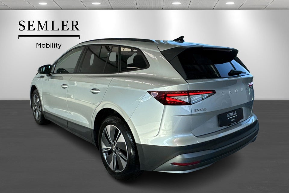 Skoda Enyaq 60 iV Loft 5d