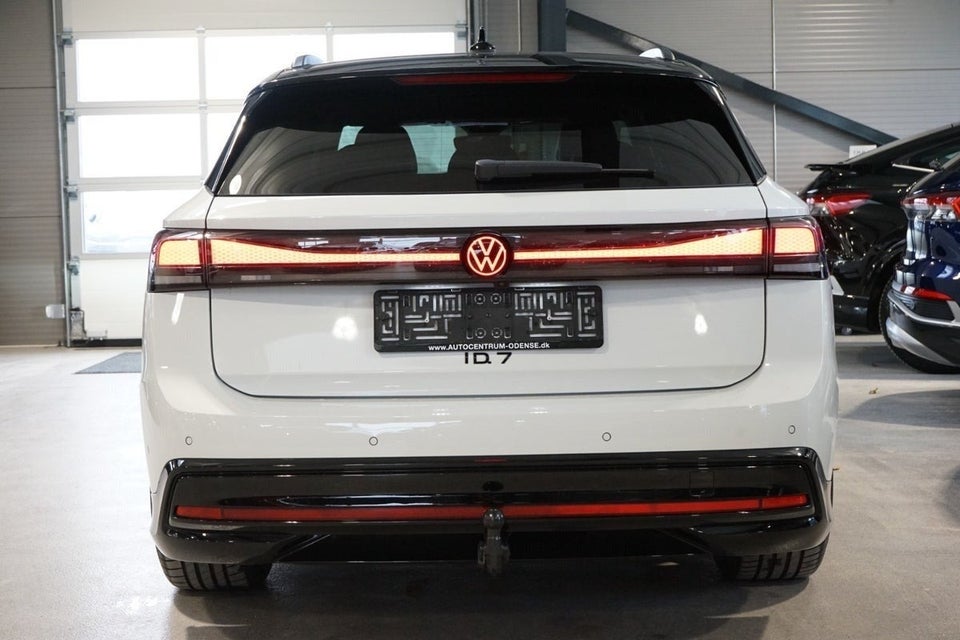 VW ID.7 77 Pro Tourer 5d