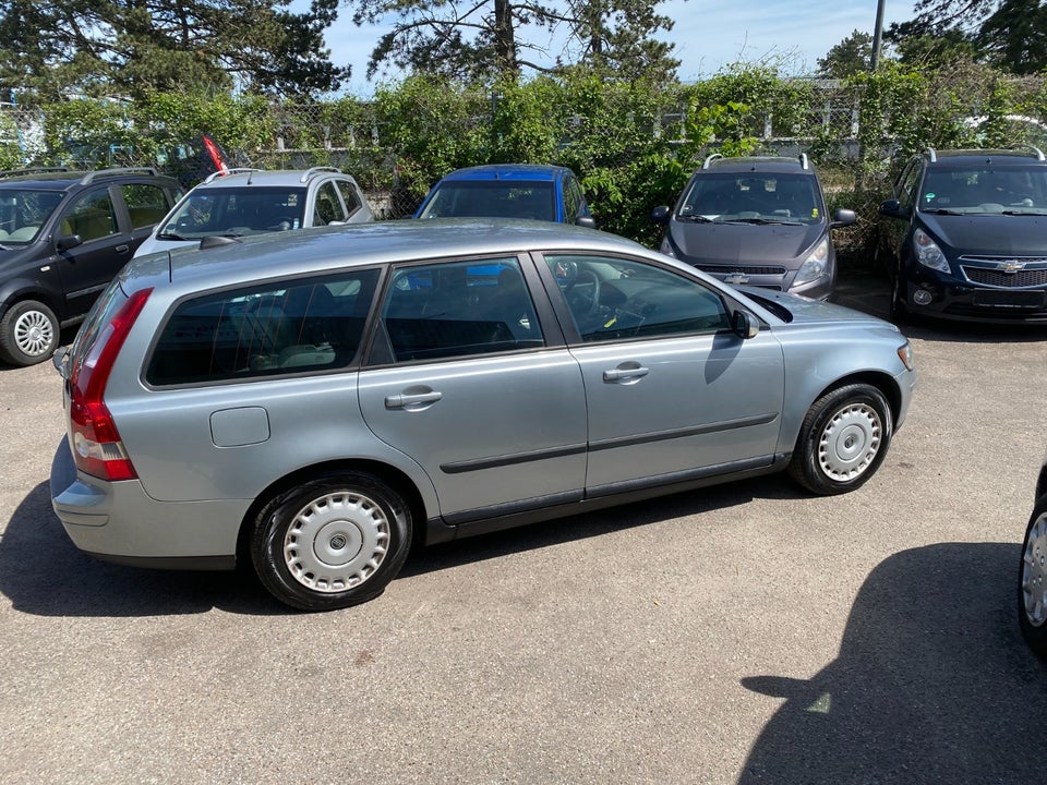 Volvo V50 1,6 Kinetic 5d