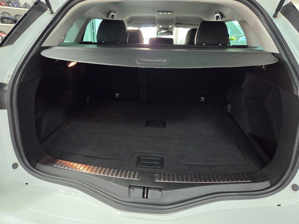 Renault Megane IV 1,3 TCe 140 Bose Edition Sport Tourer EDC 5d