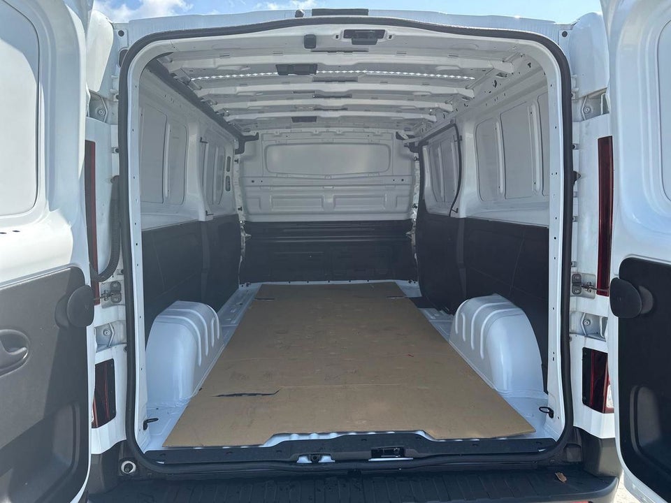 Nissan Primastar 2,0 dCi 150 L2H1 Tekna DCT Van