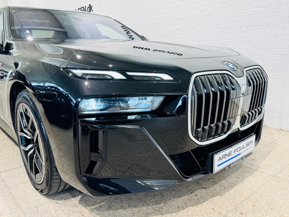 BMW i7 eDrive50 M-Sport 4d