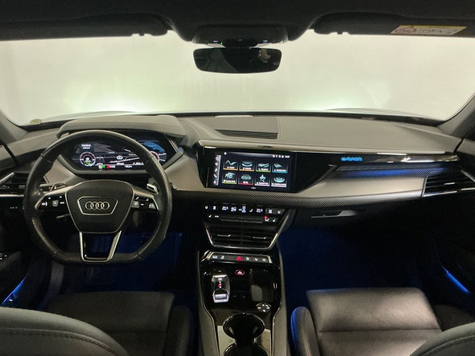 Audi e-tron GT quattro 4d