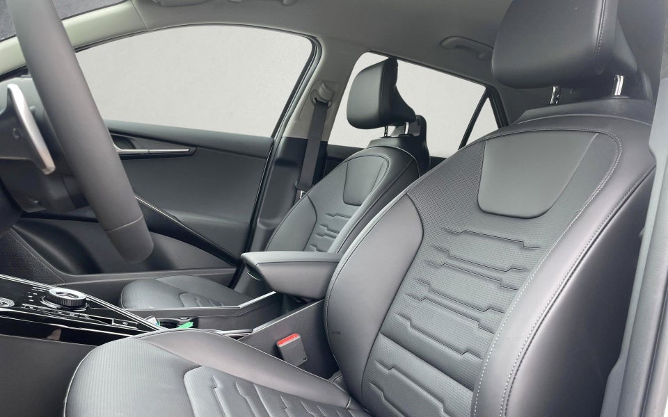 Kia Niro 64 EV Prestige 5d