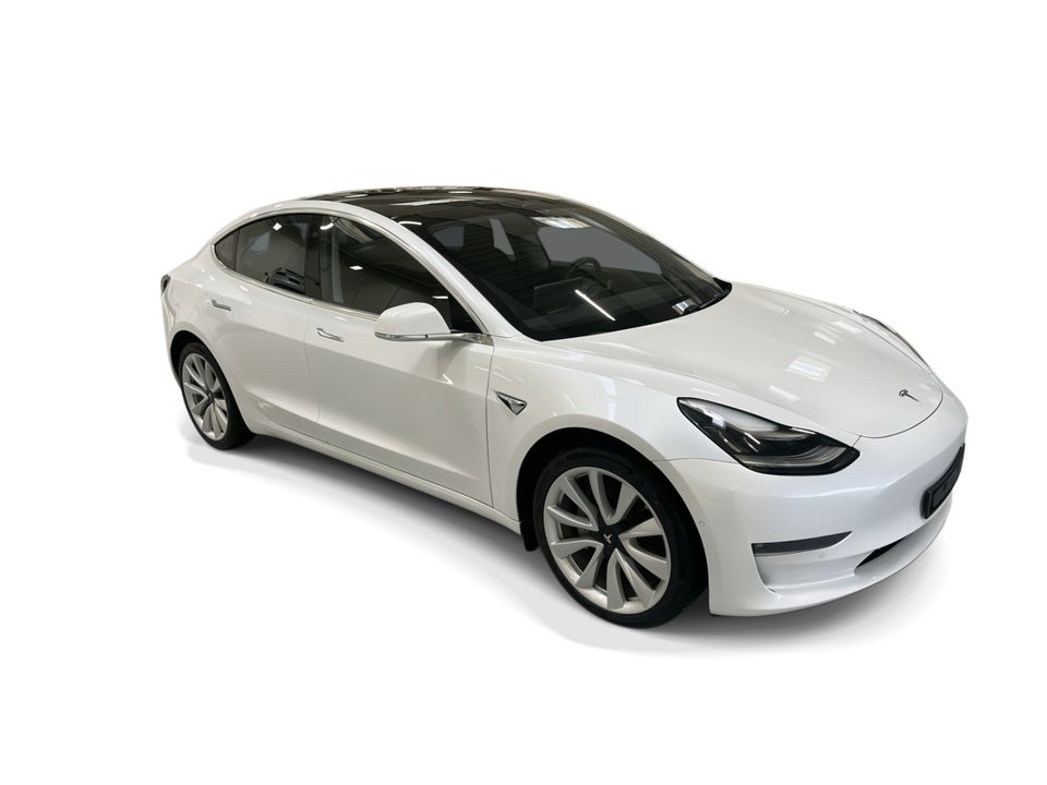 Tesla Model 3 Long Range AWD 4d