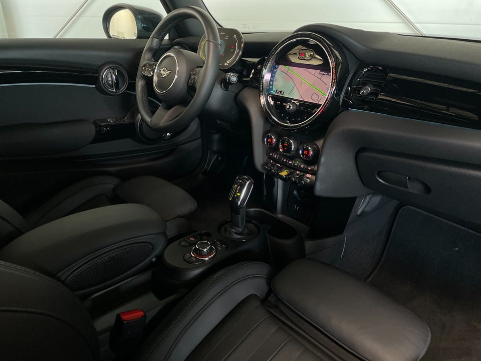 MINI Cooper SE Yours Trim 3d