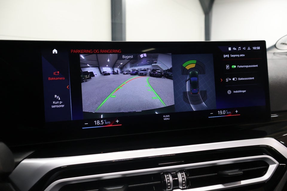 BMW i4 eDrive40 Charged 5d