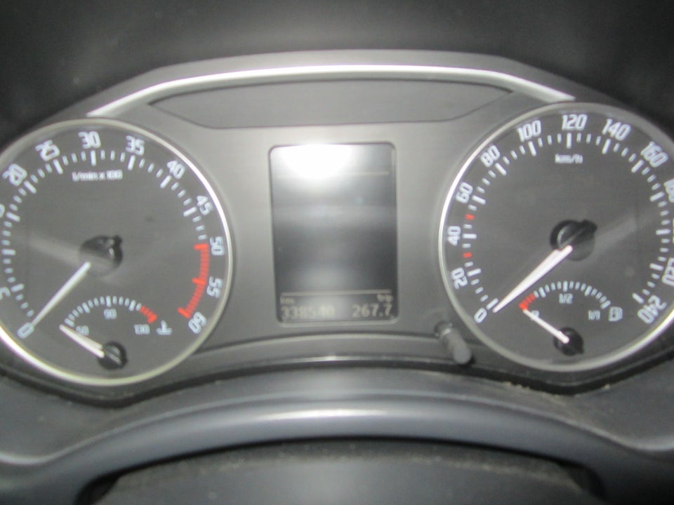 Skoda Octavia 1,6 TDi 105 Elegance 5d