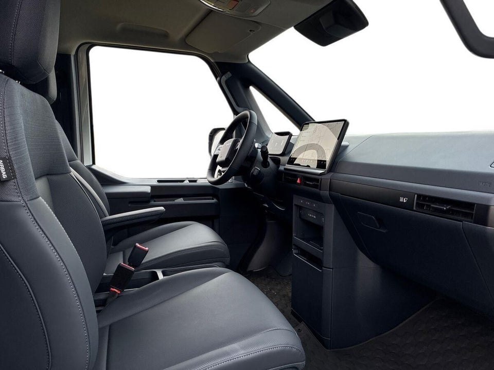 Kia PV5 71 Cargo L2H1 Long Range Work Pro