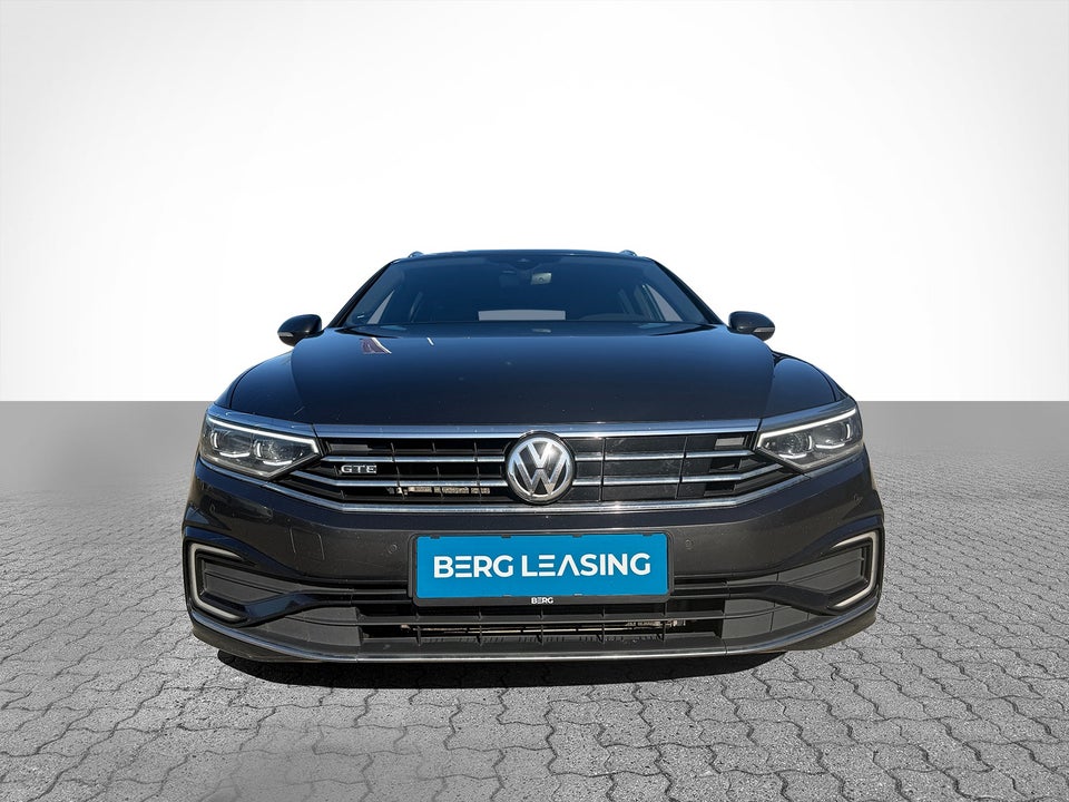 VW Passat 1,4 GTE DSG 4d
