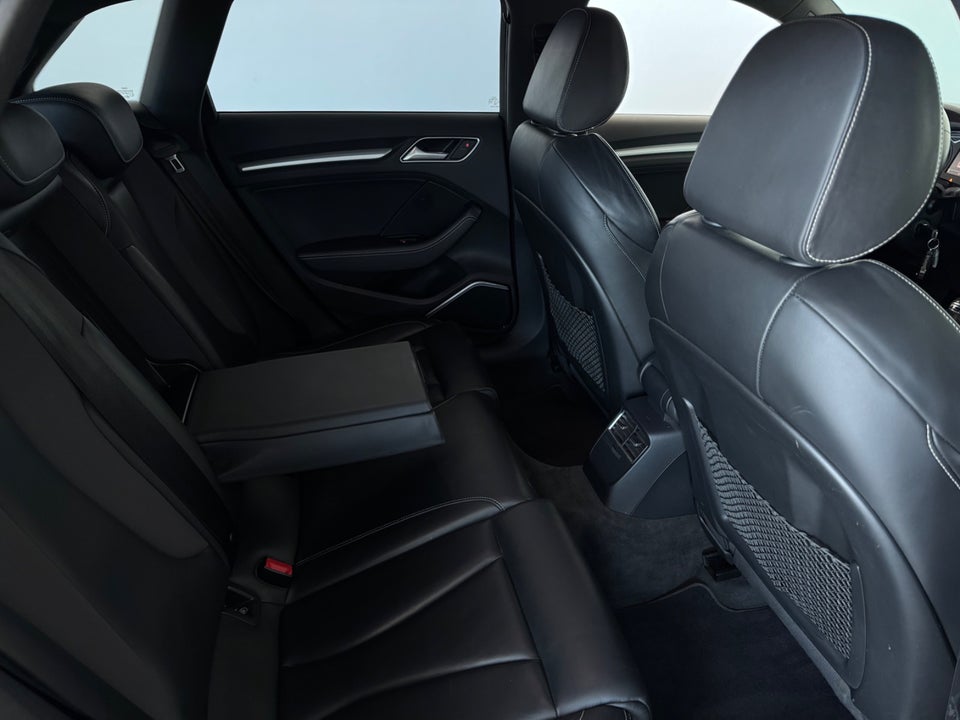 Audi A3 2,0 TDi 150 S-line Sportback S-tr. 5d