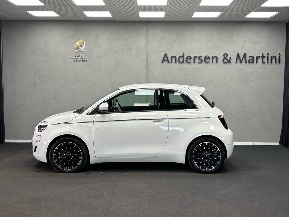 Fiat 500e 42 la Prima by Bocelli 3d