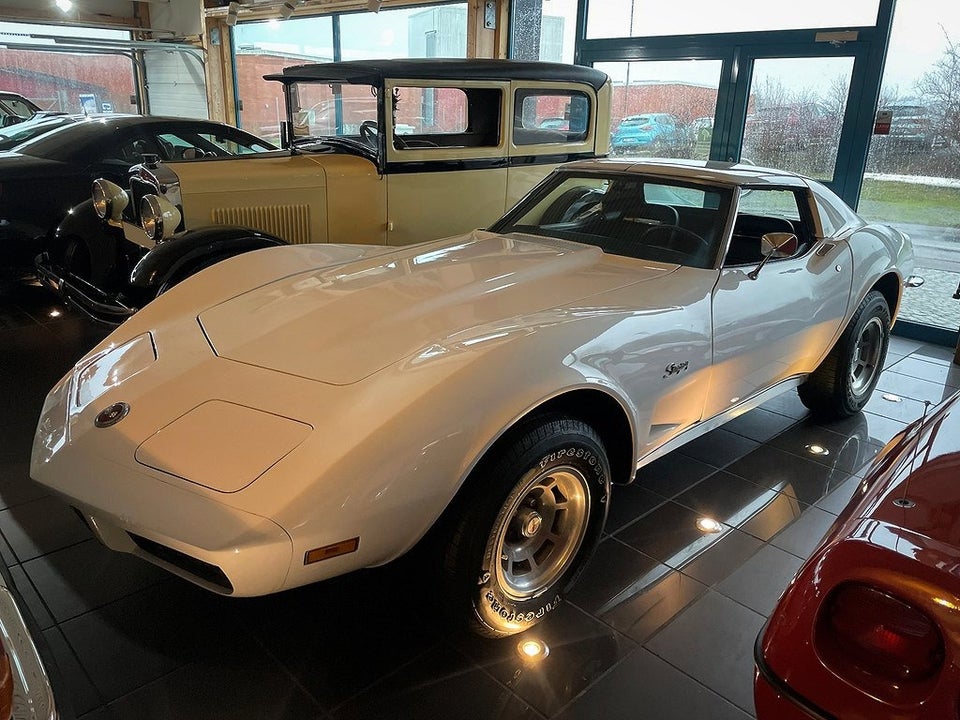 Chevrolet Corvette Stingray 2d