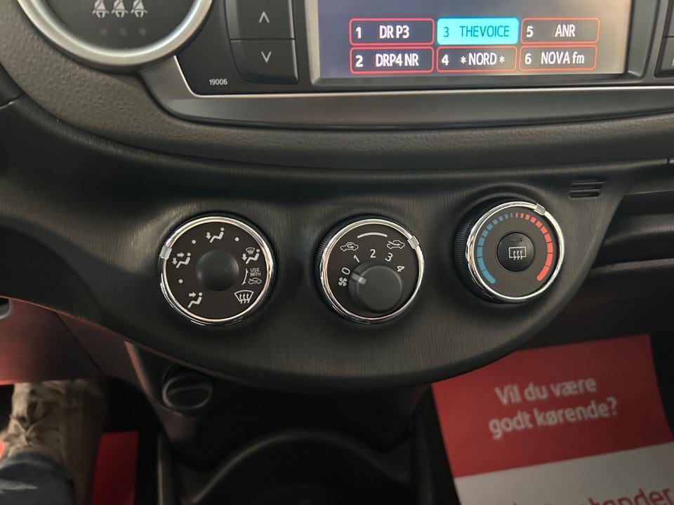 Toyota Yaris 1,3 VVT-i T1 5d