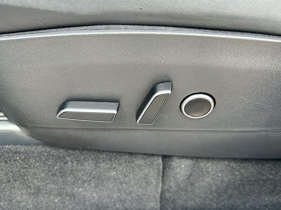 Tesla Model Y Long Range AWD 5d