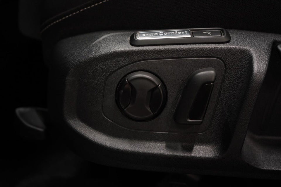 VW Arteon 1,4 eHybrid Elegance DSG 4d