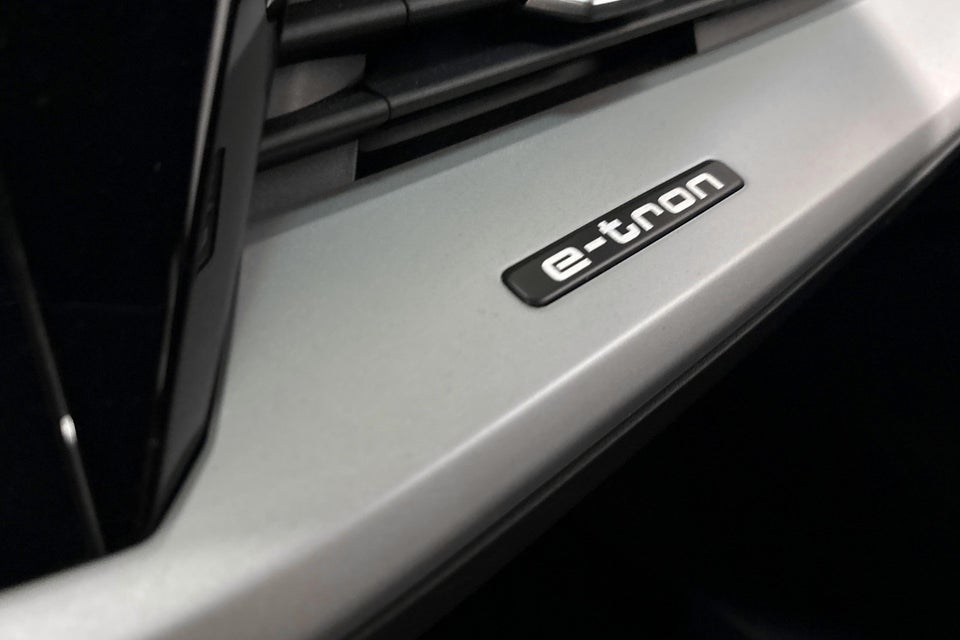 Audi Q4 e-tron 45 Progress 5d