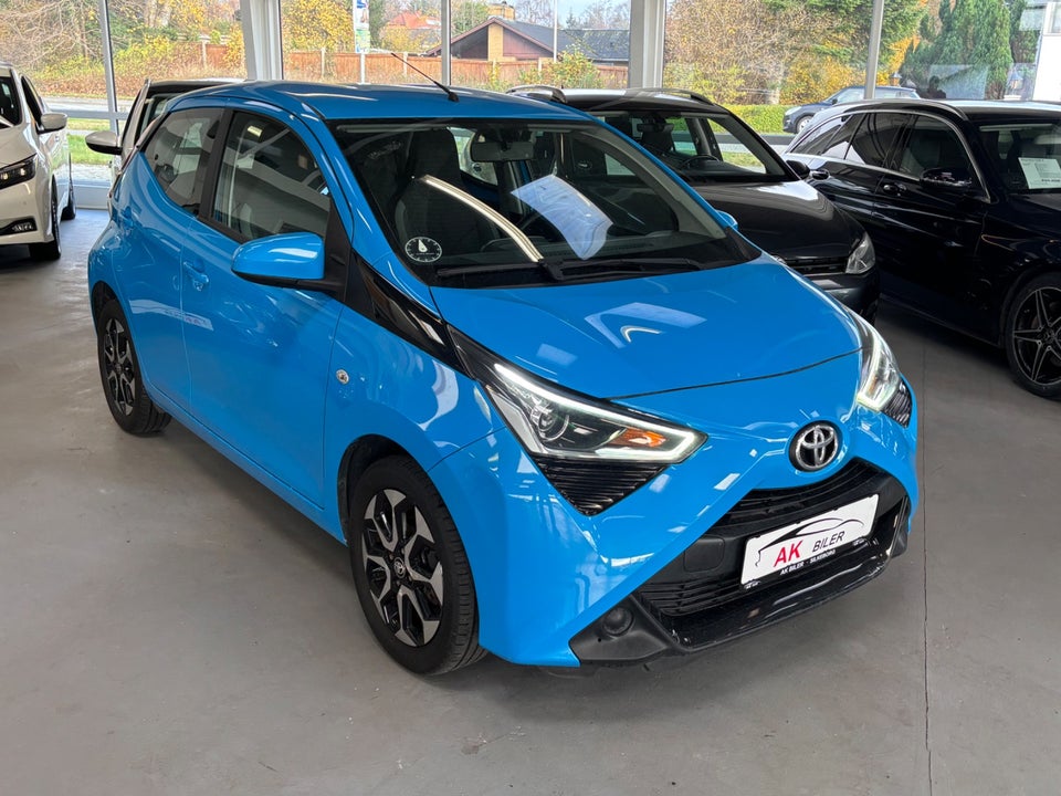 Toyota Aygo 1,0 VVT-i x-plore 5d