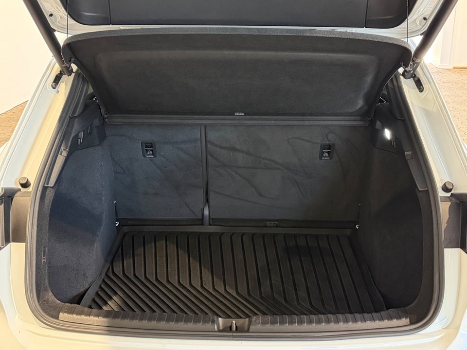 Audi Q4 e-tron 40 S-line 5d