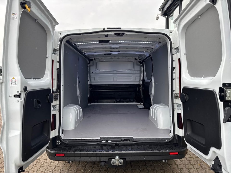 Nissan Primastar 2,0 dCi 150 L2H1 Tekna DCT Van