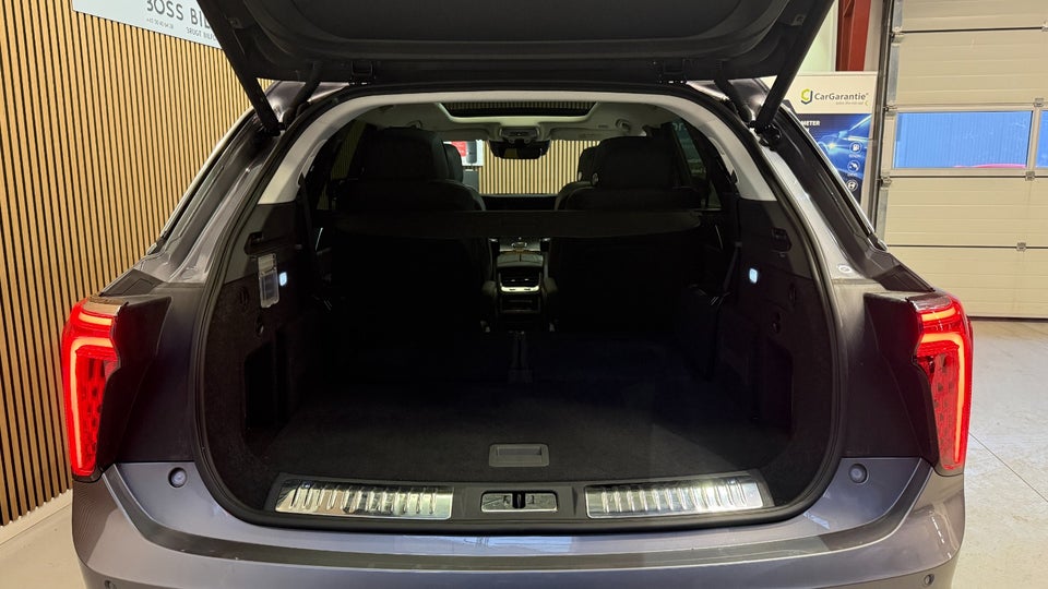 Hongqi E-HS9 99 Exclusive 5d