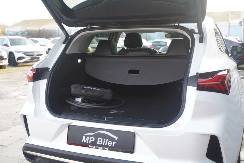 MG Marvel R Performance 5d