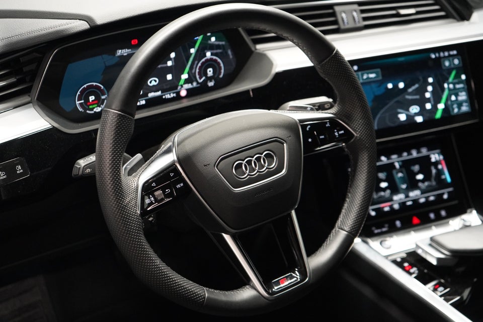Audi e-tron 55 S-line quattro 5d
