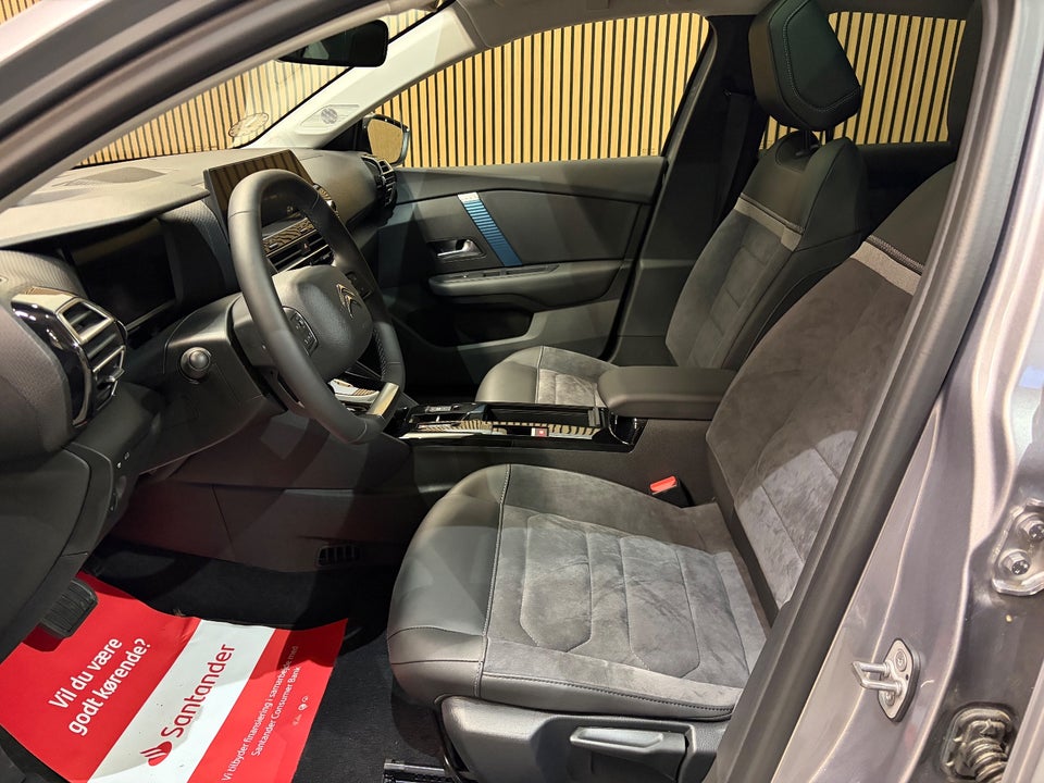 Citroën ë-C4 X 50 Shine 4d