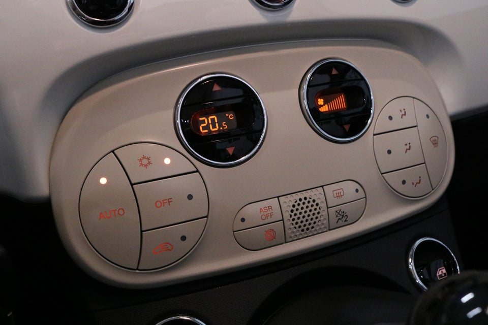 Fiat 500C 1,0 Hybrid Lounge 2d