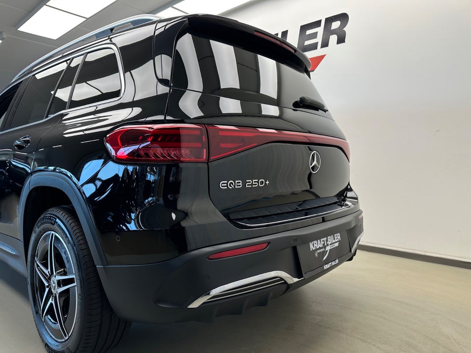 Mercedes EQB250+ AMG Line 7prs 5d