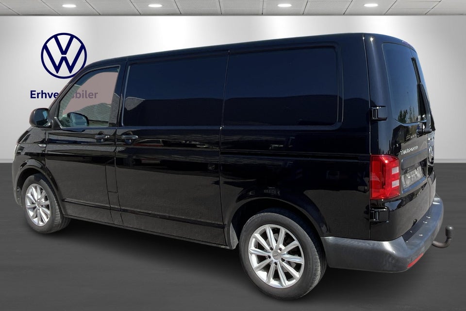 VW Transporter 2,0 TDi 150 Kassevogn DSG kort