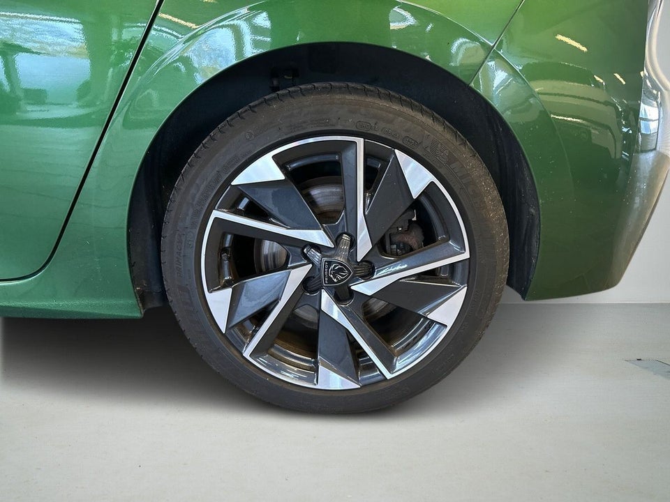 Peugeot 308 1,6 Hybrid First Selection+ EAT8 5d