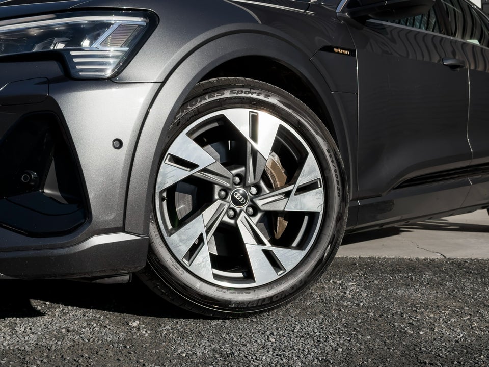 Audi e-tron 50 quattro 5d