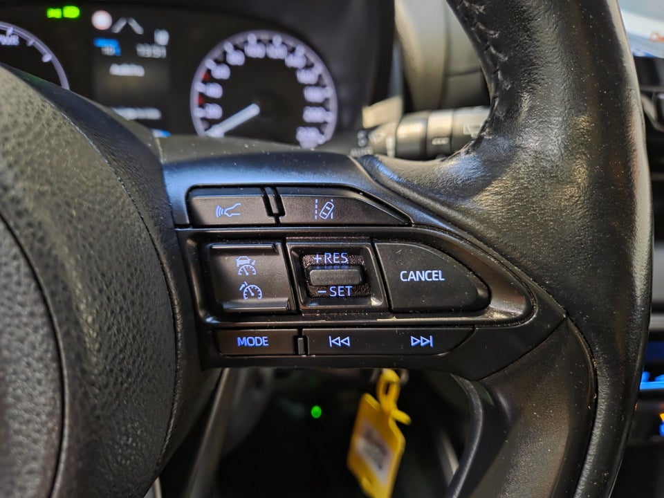 Toyota Yaris 1,5 Hybrid H3 e-CVT 5d