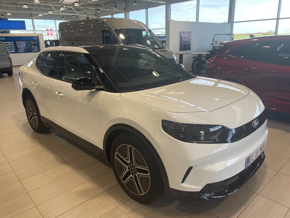 Ford Capri 82 Premium Extended Range 5d