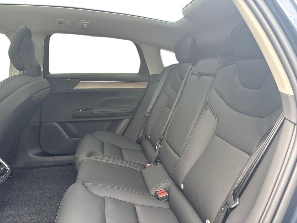 Volvo ES90 Extended Range Plus 4d