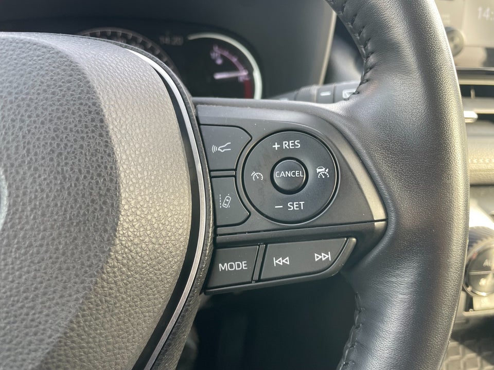 Toyota RAV4 2,0 T3 Comfort e-CVT 5d