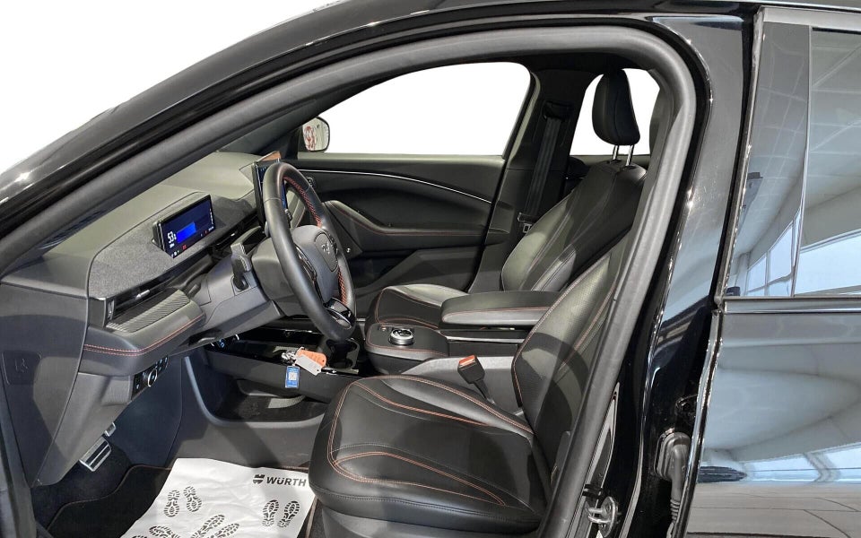 Ford Mustang Mach-E 98 Premium Extended Range 5d