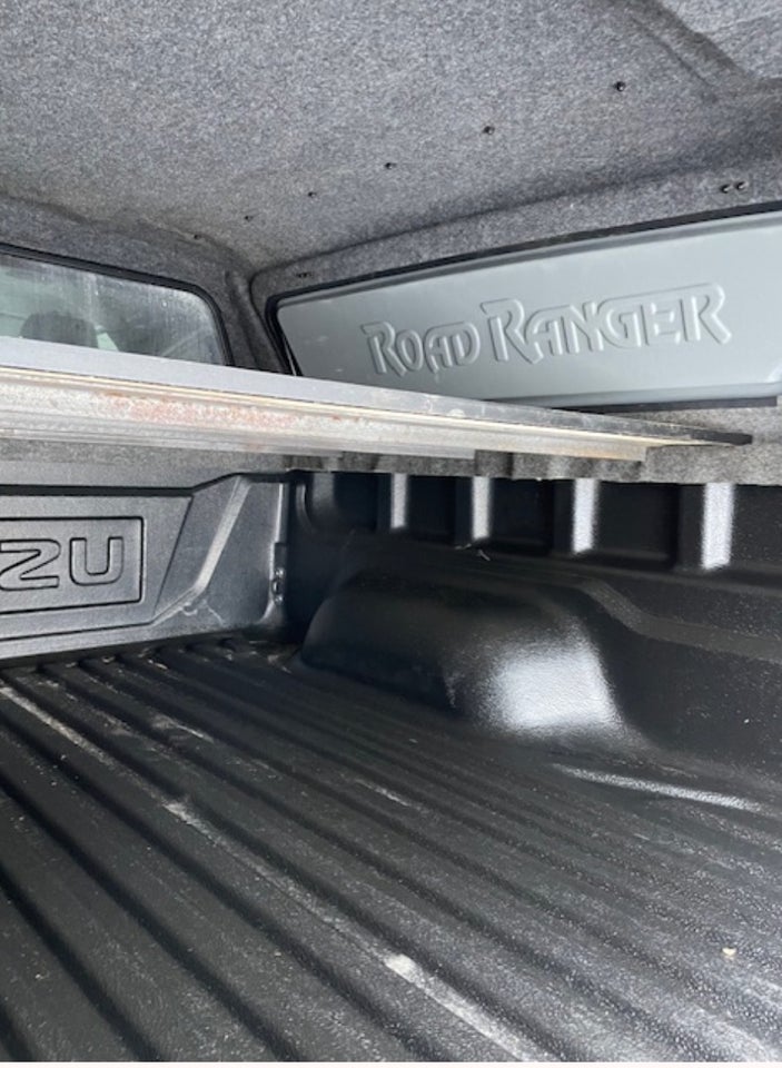 Isuzu D-Max 1,9 TD 163 Crew Cab Black Edition 4d