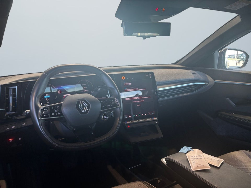 Renault Megane E-Tech 60 Techno 5d