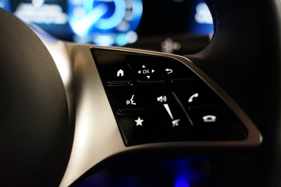 Mercedes EQB300 Progressive 4Matic 5d